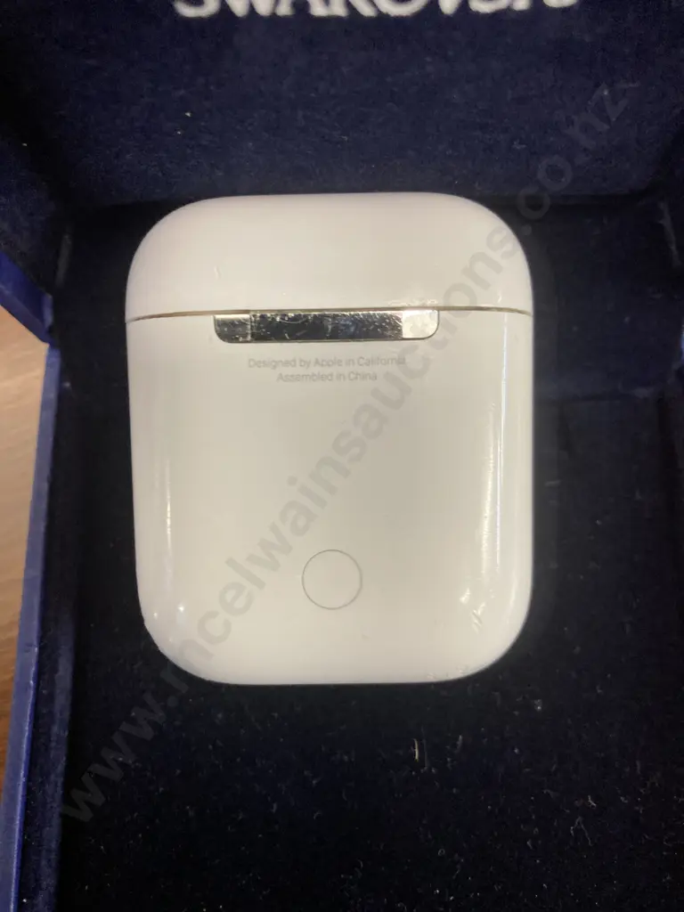Apple AirPods With Charging Case (Model A1602) Image 1++